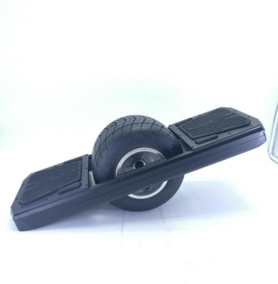 da roda elétrica do &quot;trotinette&quot; 10.5Ah um do auto 700w skate elétrico surfando de equilíbrio